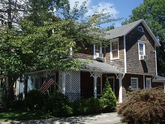 Charming Victorian in town