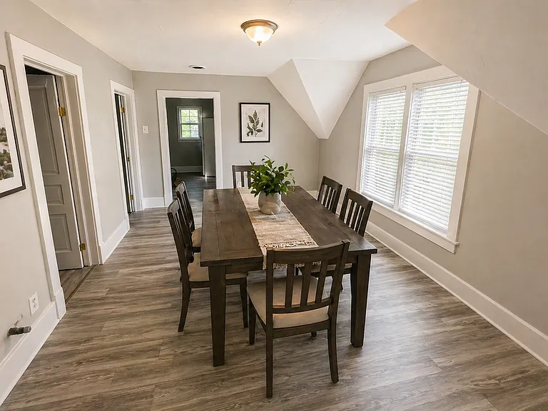 811 & 813 Park St SW — Photo 13