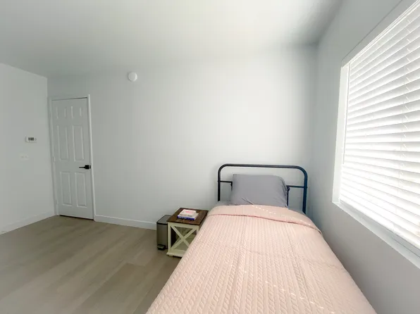 7015 Newport Ave, Fontana, CA 92336