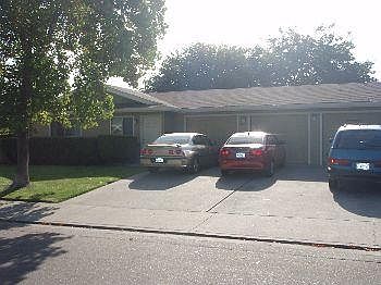 4th image of 12 E Los Felis Ave