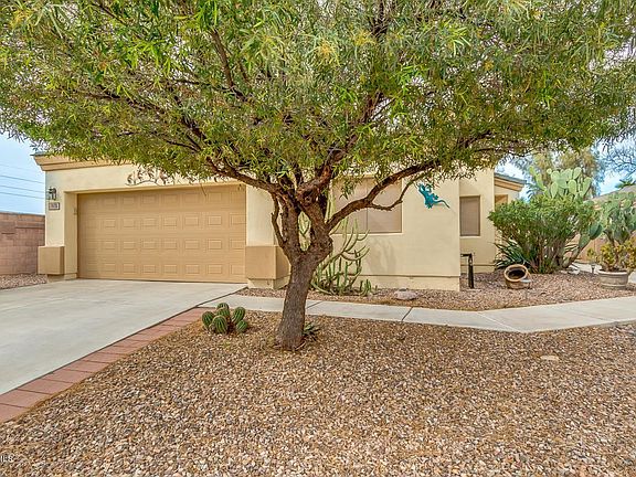 3rd image of 3974 W Mustang Ct