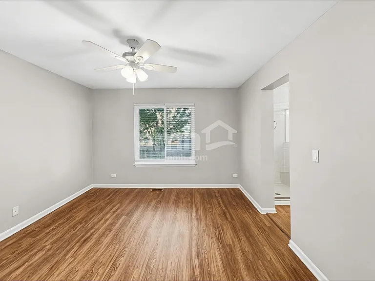 3131 Melbourne Ln — Photo 9