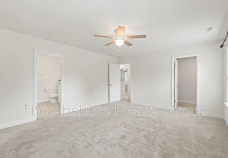 404 Avery Glenn Way — Photo 23