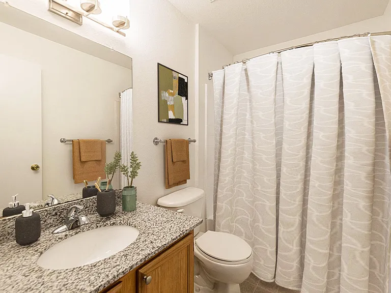 Pinewood Apartments — Photo 21