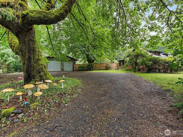 5232 Kinney Rd SW, Olympia, WA 98512