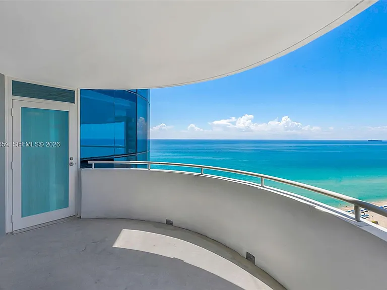 6301 Collins Ave #2103 — Photo 28