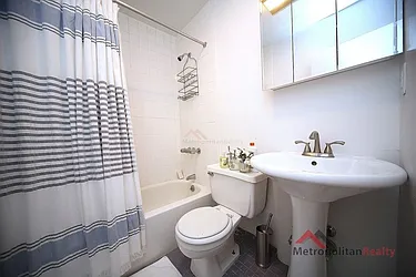 Rented by Metropolitan Realty
