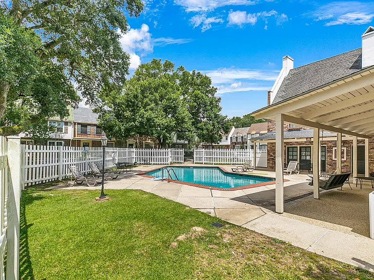 10111 Jefferson Hwy — Photo 18