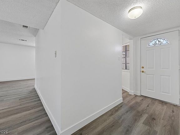 4th image of 405 Santa Fe St