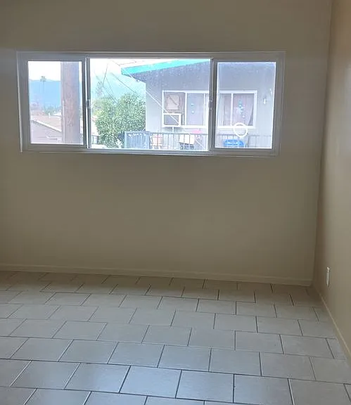 821 N Vineyard Ave #D — Photo 9