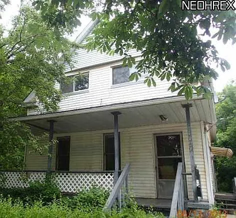 3649 E 61st St photo 1