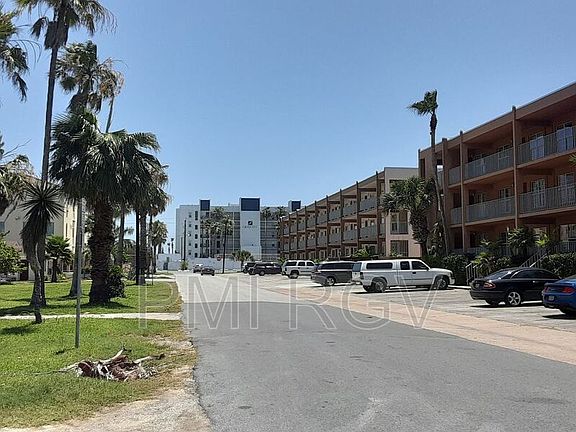 4th image of 114 E Amberjack St #A