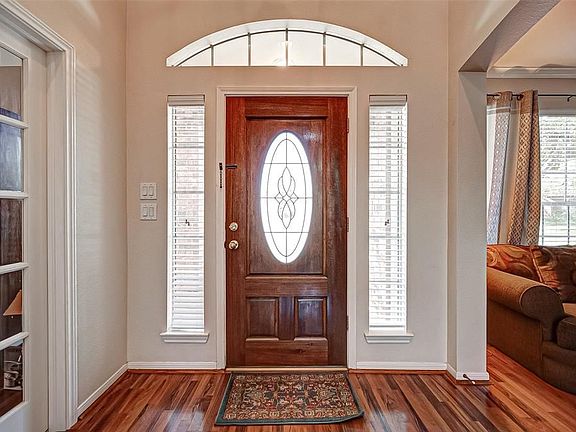 5th image of 9718 Haviland Ln