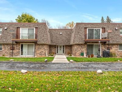 520 6th Ave W APT 8, West Fargo, ND, 58078