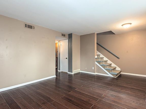 3rd image of 863 S Yates Rd APT 3