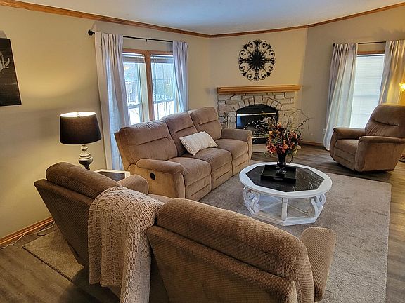 4th image of 35516 Sweet Lake Dr