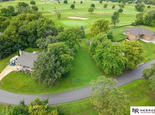 1519 Beaver Lake Blvd, Plattsmouth, NE 68048