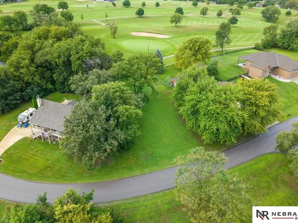 1519 Beaver Lake Blvd, Plattsmouth, NE 68048