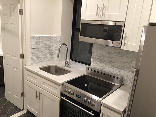 Rented by CVEK Real Estate | media 2