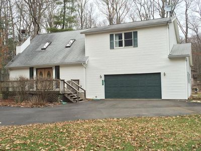205 Allegar Rd, Bartonsville, PA, 18321