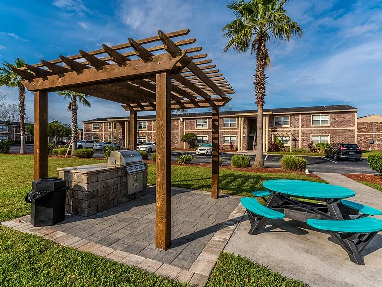 Sea Oats Apartments — Photo 8