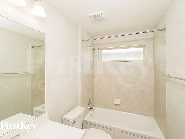 1960 Heather Glen Dr — Photo 13
