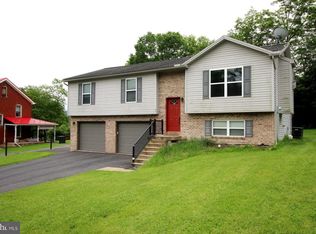 43 Skunk Hollow Rd, North Bend, PA 17760
