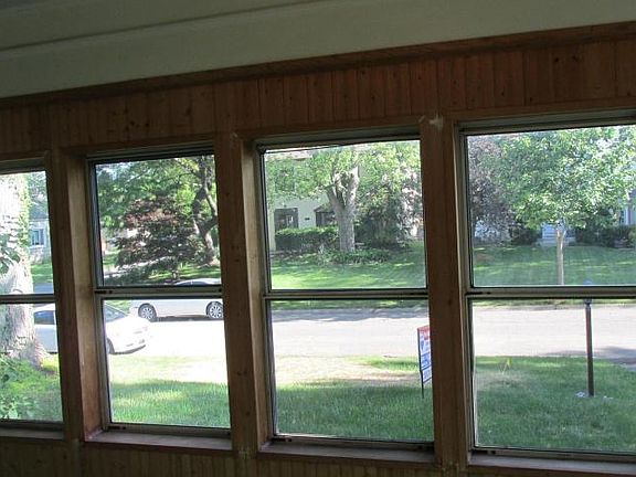 4th image of 209 E Royal Forest Blvd