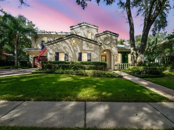 1913 Floresta View Dr, Tampa, FL 33618