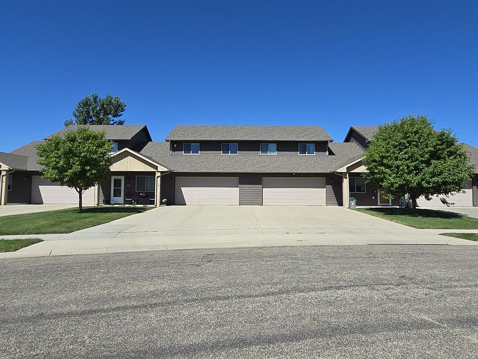 1st image of 904 Villa Dr