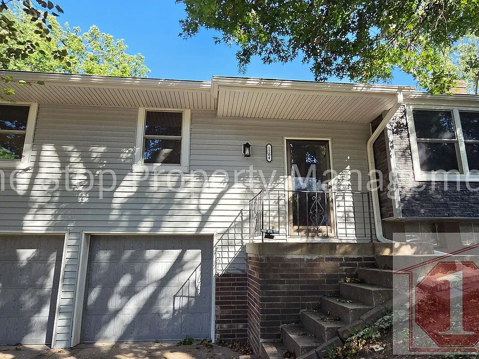 1204 NW Conway Ct