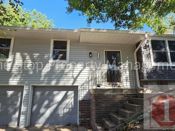 1204 NW Conway Ct, Blue Springs, MO 64015