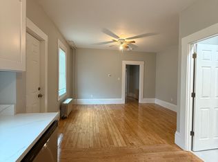 20 Wall St #1, Foxboro, MA 02035