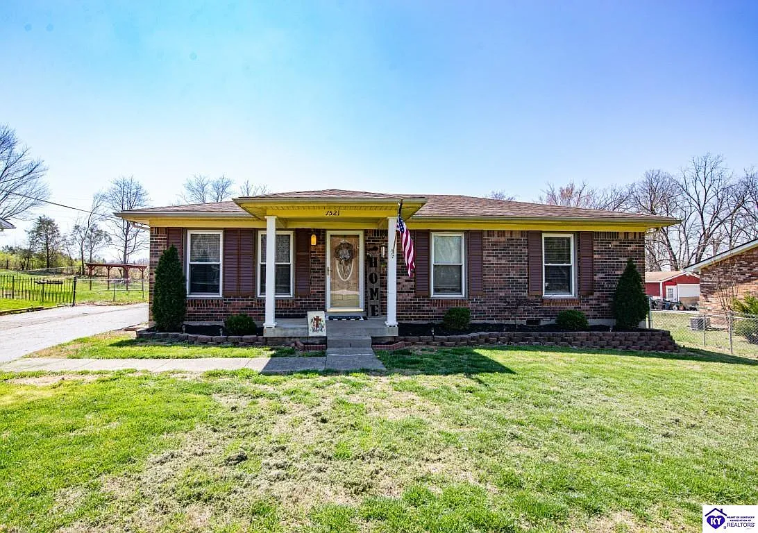1521 Fisher Ln photo 1