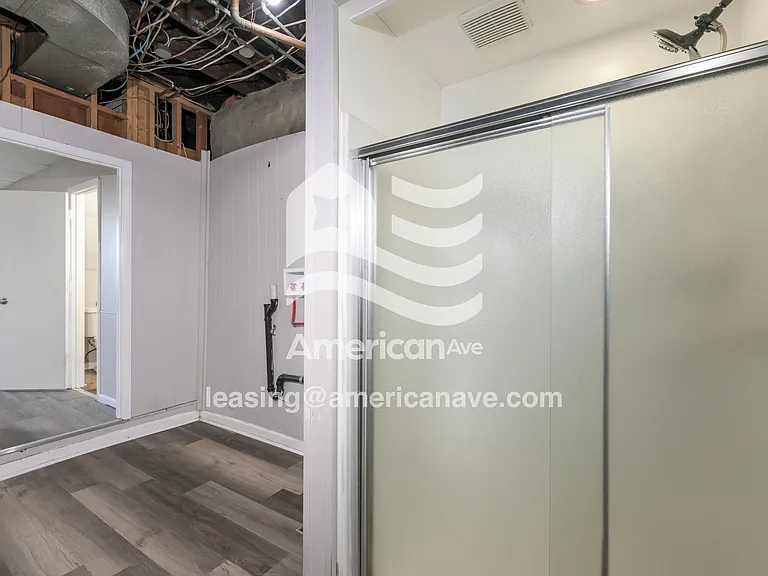 1289792_013_laundry_room_13.jpg