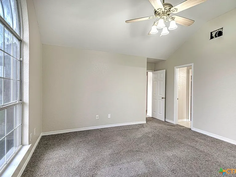 5009 Joseph Dr — Photo 14