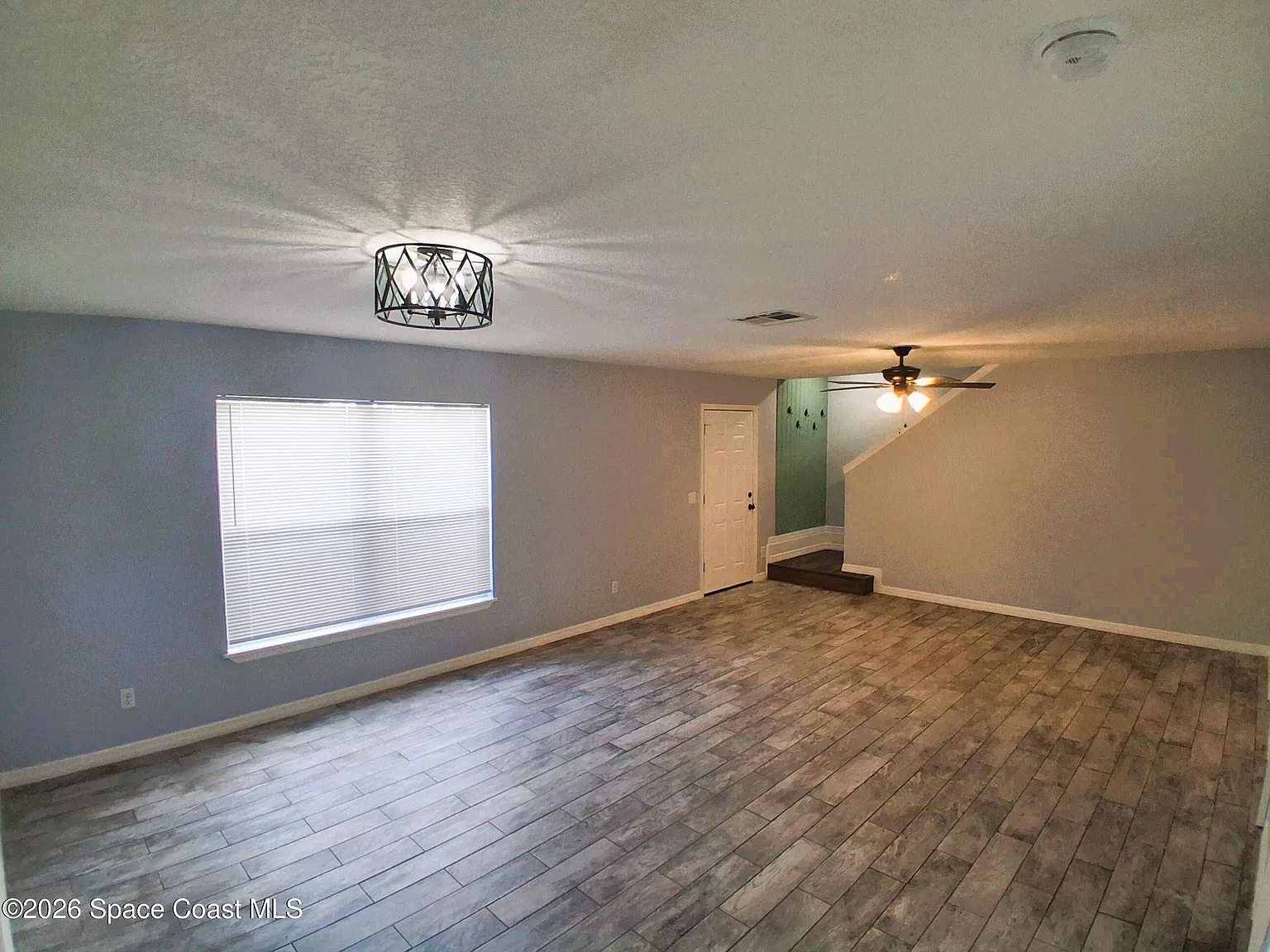 4 bed, 2.5 bath, 1568 sqft, $2,300 — Photo 3
