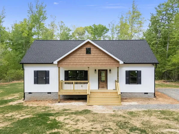 218 Fishermans Point Rd, Roxboro, NC 27574