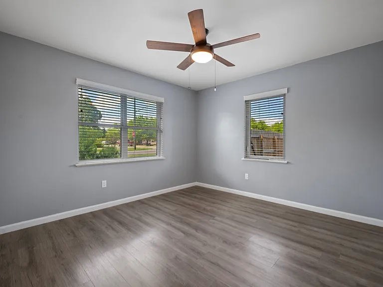 10700 Plains Trl #1 — Photo 11