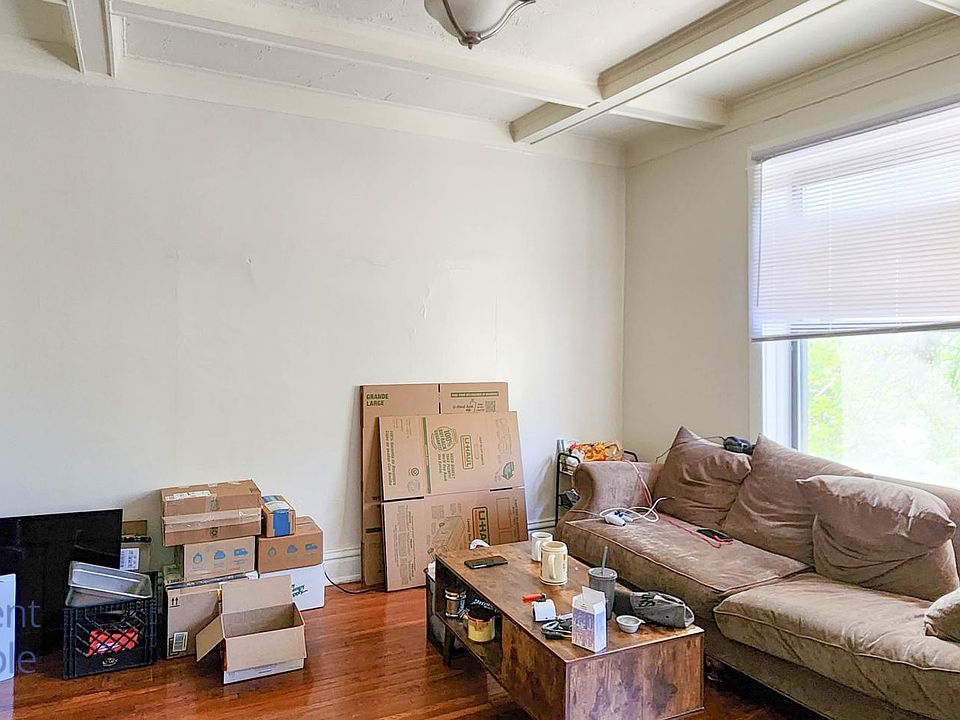 1st image of 1154 W Morse Ave #2