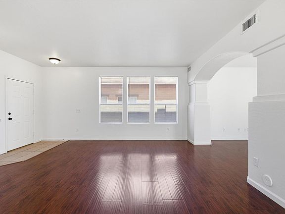 5th image of 13448 W Berridge Ln