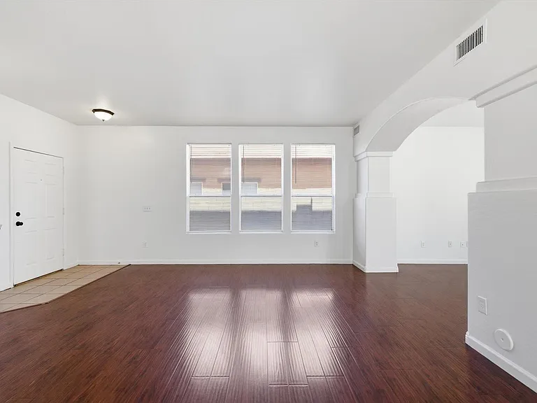 13448 W Berridge Ln — Photo 5