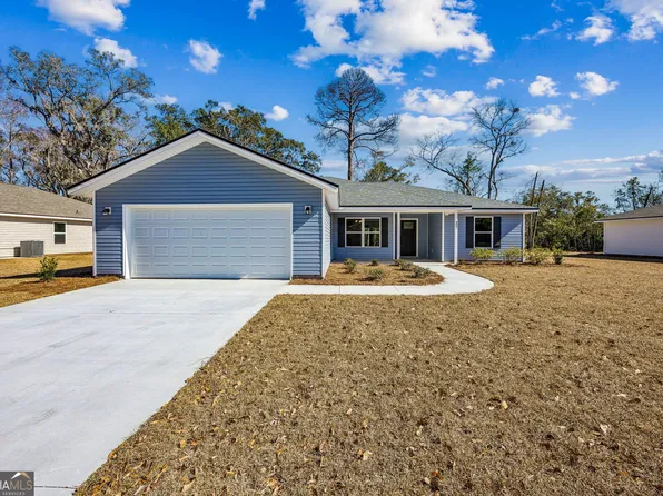 407 Old Mill Dr, Saint Marys, GA 31558