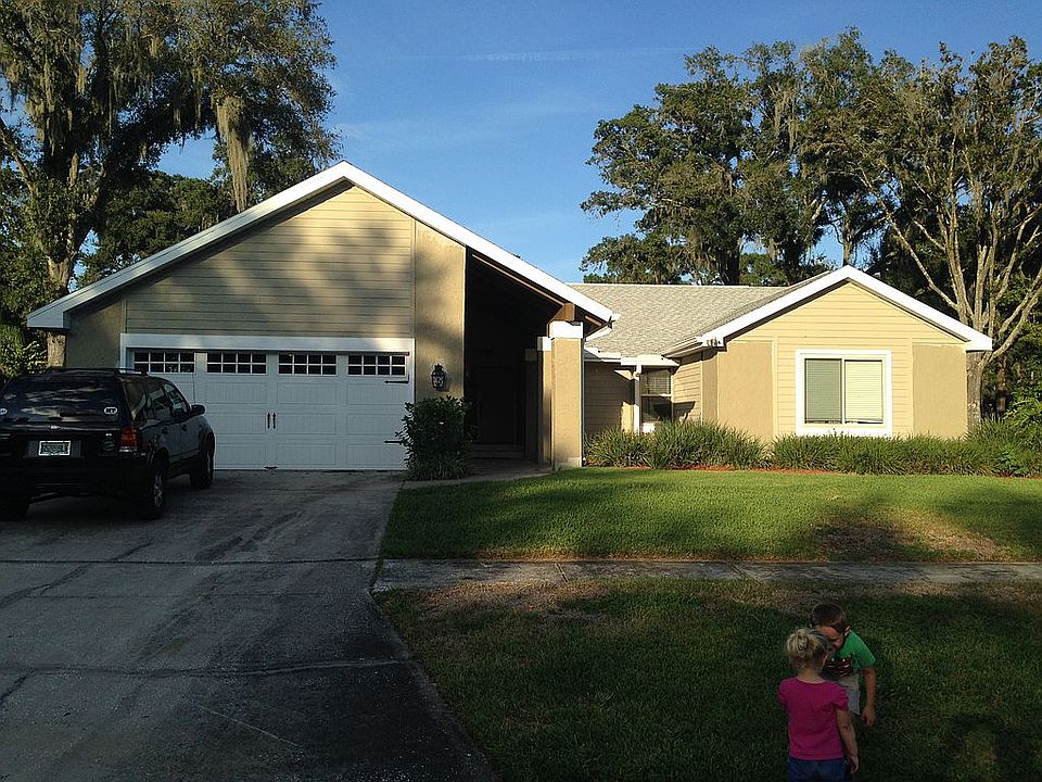 1st image of 519 Sandalwood Dr