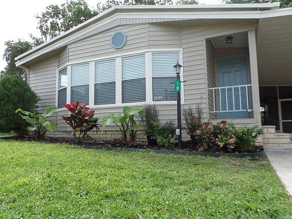 2nd image of 2301 Lakeside Dr
