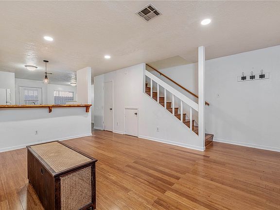5th image of 2807 Wildflower Dr APT 20
