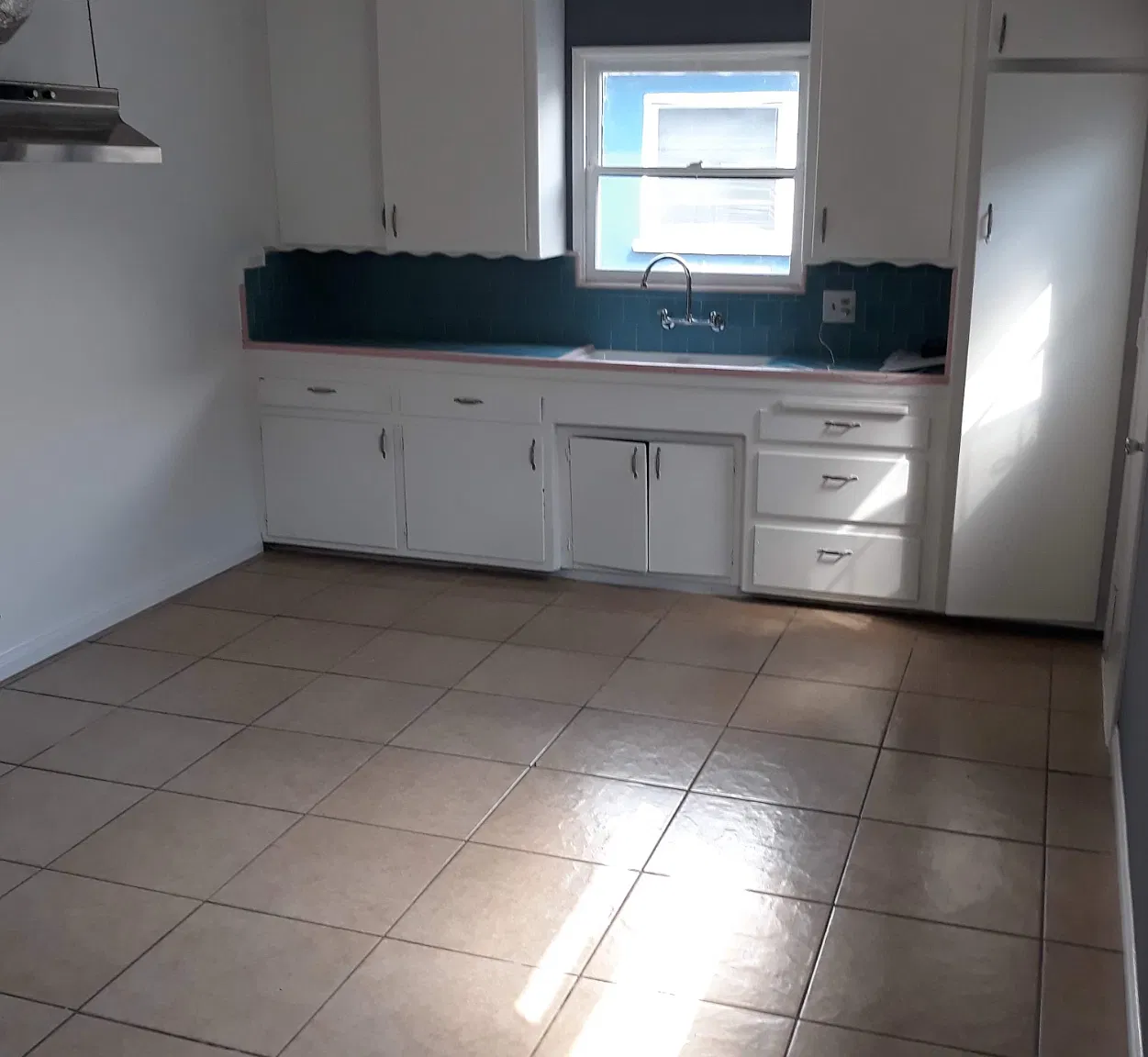 2 bed, 1688 sqft, $2,650 — Photo 3