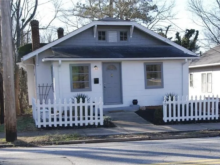 140 W Acadia Ave — Photo 2