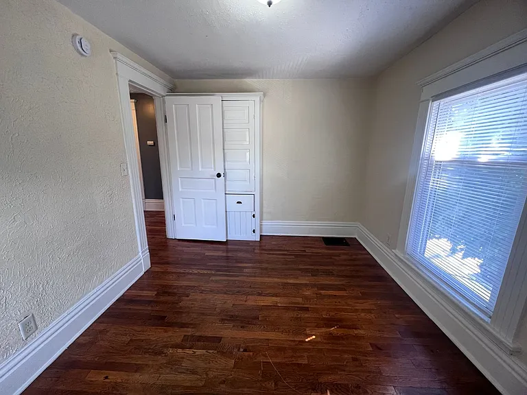 425 Fuller Ave SE — Photo 20