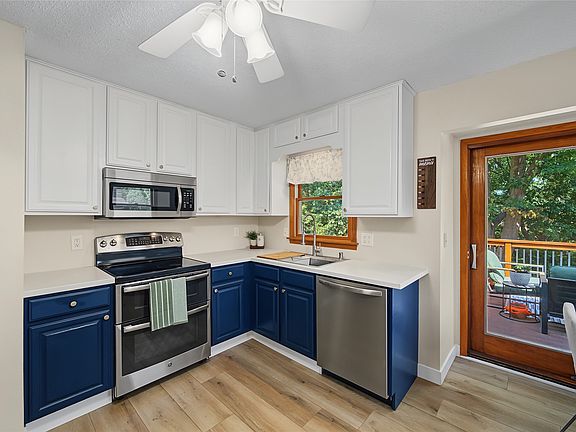 5th image of 310 N 11th St